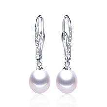 Load image into Gallery viewer, Classic Pearl Earrings