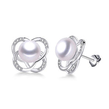 Load image into Gallery viewer, Heart Pearl Earring